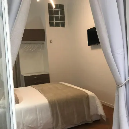 Bed & Breakfast Base Plebiscito Napels