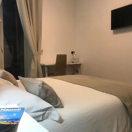 Base Plebiscito Bed & Breakfast Napels